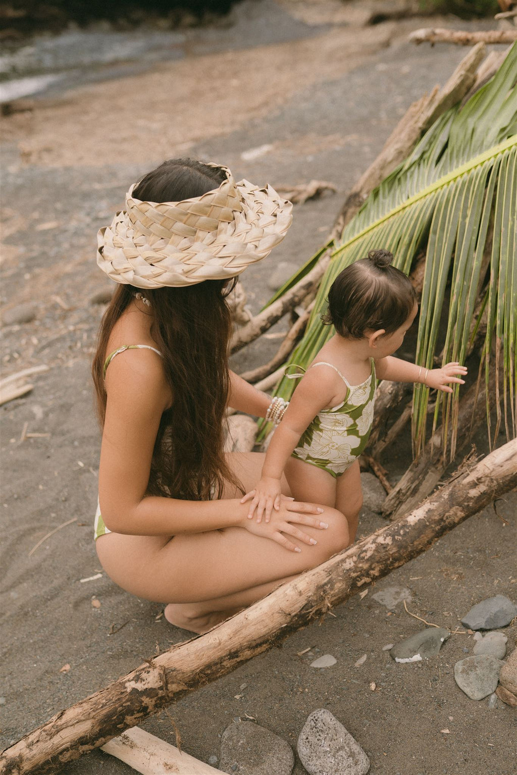 Mila One Piece TAE Vintage Hau