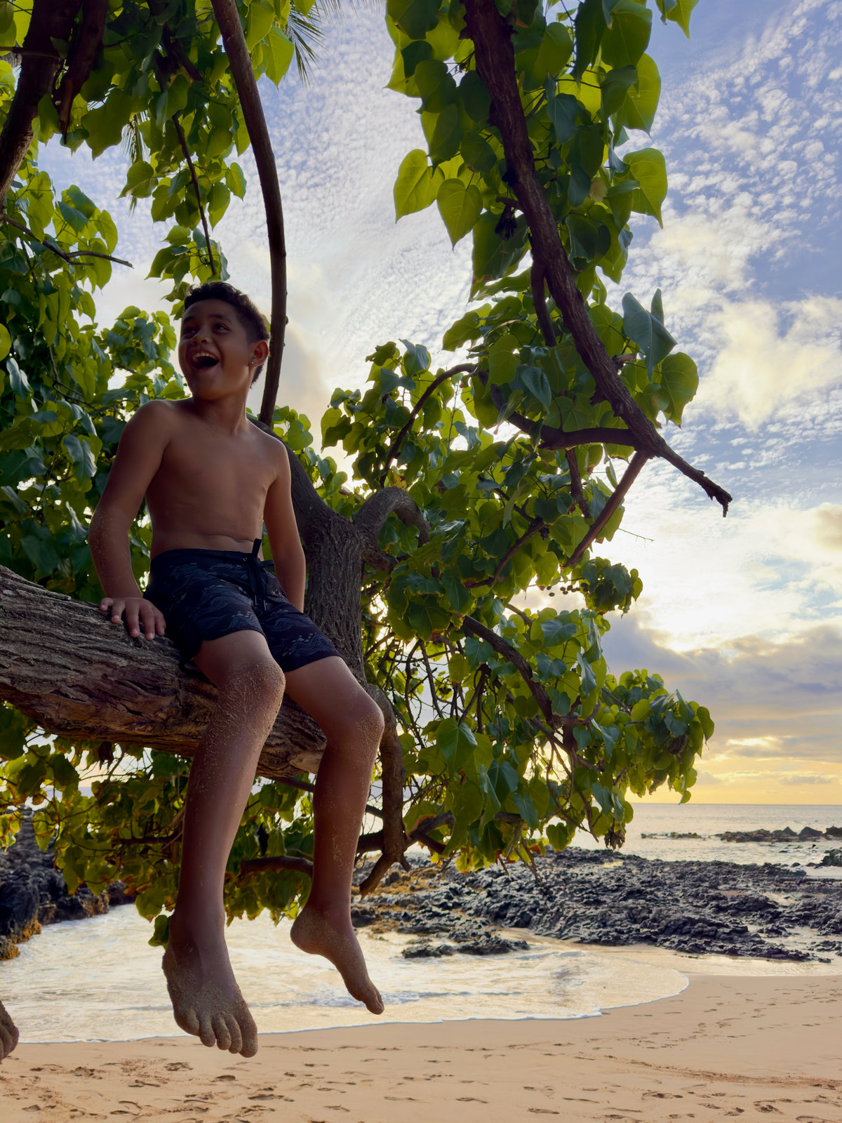 KAIKEA BOYS SURF SHORTS